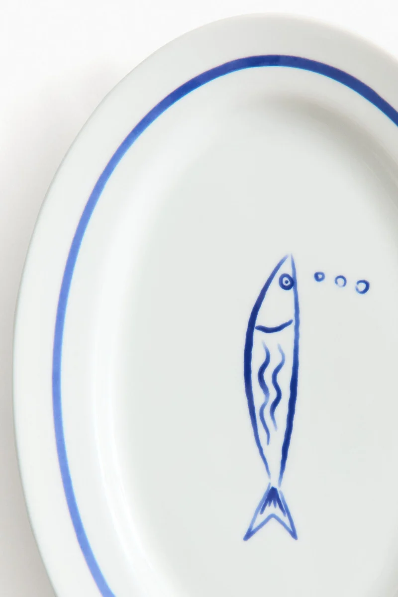 H&M Large porcelain serving plate